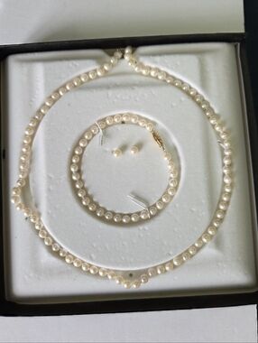 14k Gold Set Of Necklace, Bracelet and Earrings